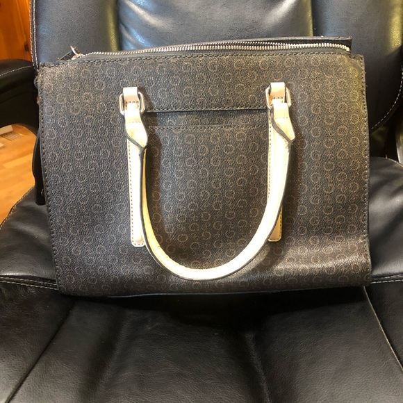 Guess purse NWOT - Picture 2 of 7